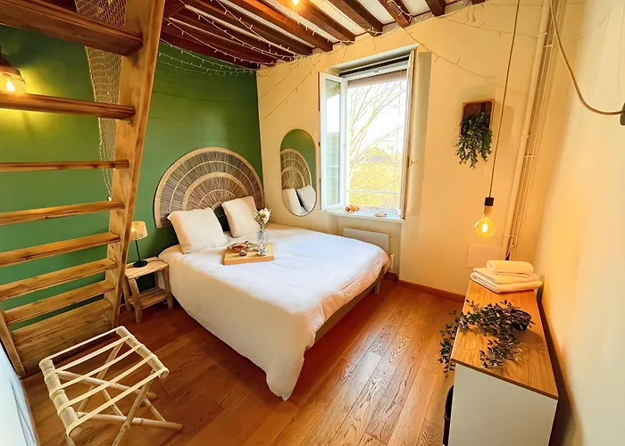 A 10 Minutes A Pied De La Gare Et Des Rives De L'orne * Caen